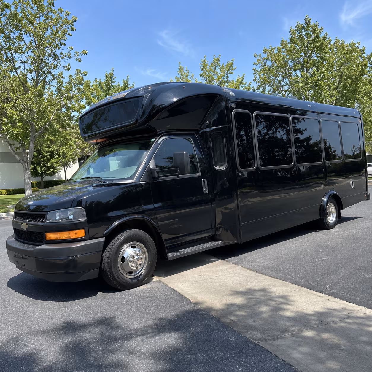 Moore Birthday, Sweet 16, & Quinceañera Party Bus Rentals
